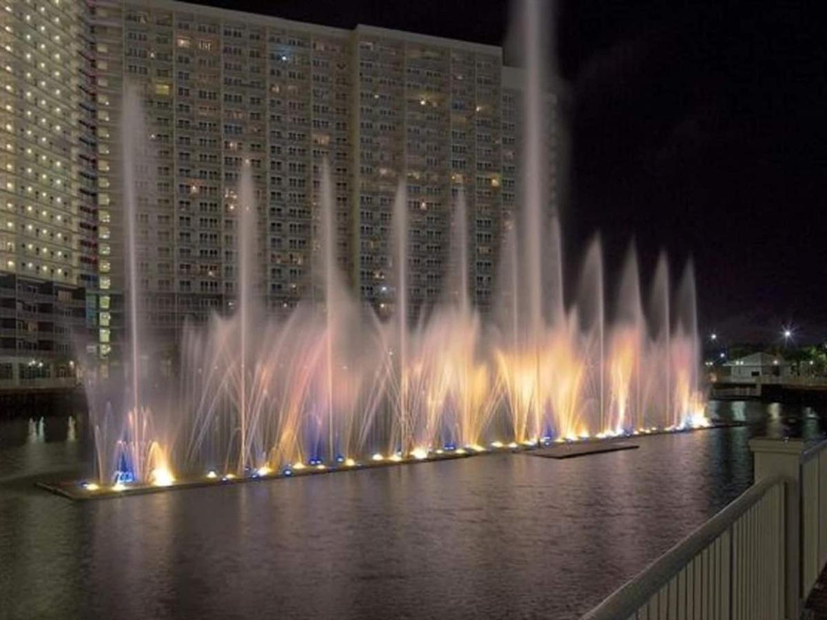 Paradise At Laketown Wharf Panama City Beach Exterior photo